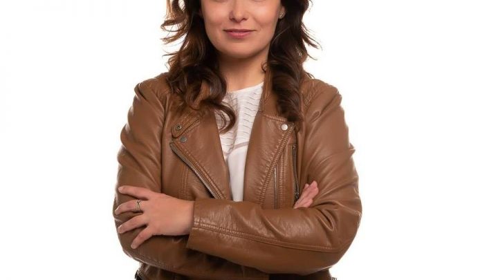 María Jesús Muñoz comunica su renuncia al acta de concejal y la portavocía del PSOE en el Ayuntamiento.