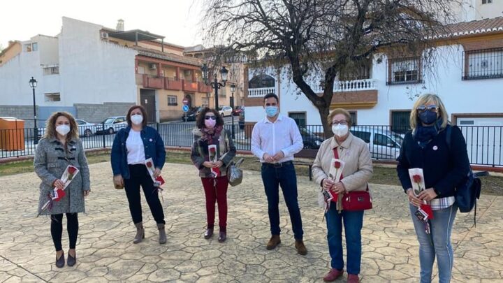 Homenaje a las mujeres que hicieron EPIS durante el confinamiento en Las Gabias