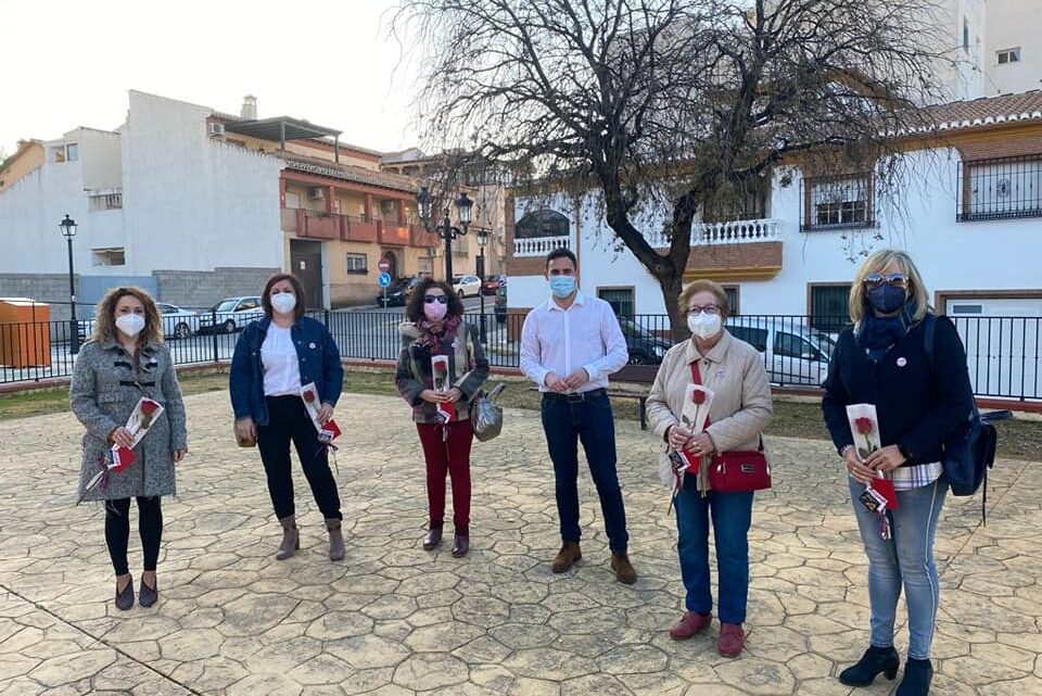 Homenaje a las mujeres que hicieron EPIS durante el confinamiento en Las Gabias Homenaje a las mujeres que hicieron EPIS durante el confinamiento en Las Gabias
