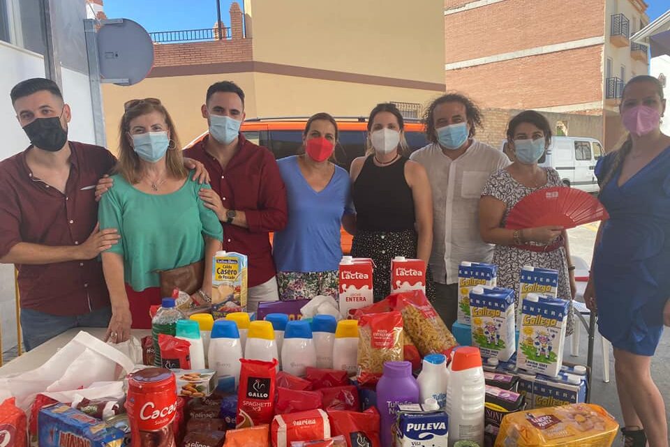 Almuerzo solidario en beneficio de Cadena de Favores Almuerzo solidario en beneficio de Cadena de Favores